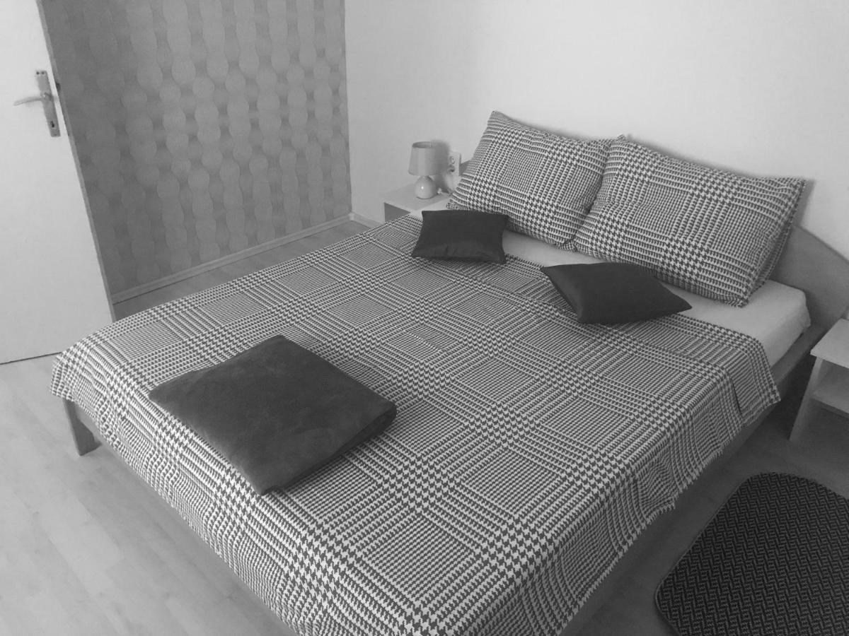Studio Apartman Valentina Velika Mlaka Ngoại thất bức ảnh